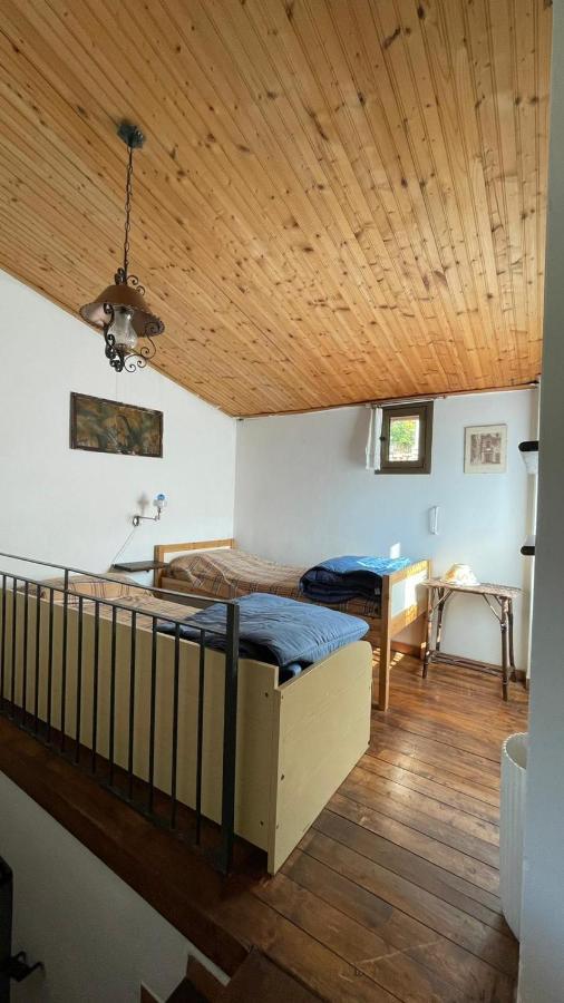 Casa Vacanza Pegrini Nel Centro Storico Di Gavi Exterior photo